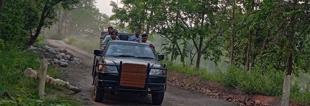 jungle safari katarniaghat by jeep